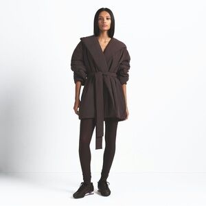 NikeSKIMS Woven Nylon Wrap Coat in Phoenix XS